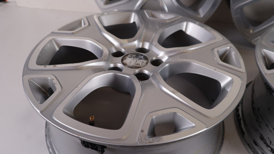 JEEP RENEGADE FELGI ALUMINIOWE 18X7.0 735577527