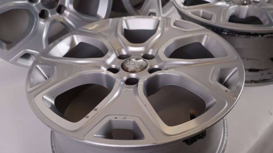 JEEP RENEGADE FELGI ALUMINIOWE 18X7.0 735577527