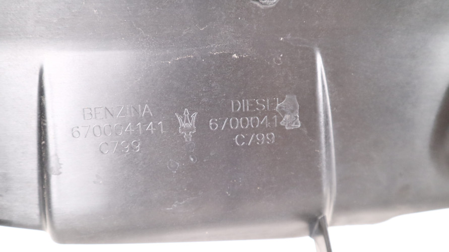 MASERATI GHIBLI 3.0 D 14- KIEROWNICA POWIETRZA 670004142