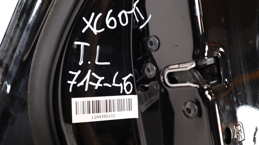 VOLVO XC60 II DRZWI LEWE TYŁ 717-46