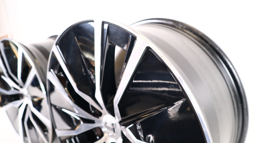 VOLVO XC90 II FELGI ALUMINIOWE 19X8.0 31680216