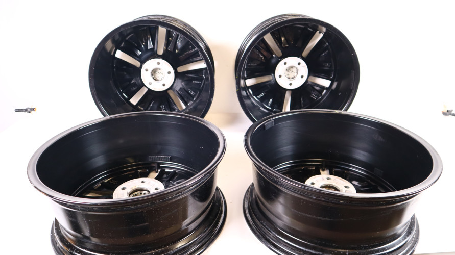 VOLVO XC90 II FELGI ALUMINIOWE 19X8.0 31680216