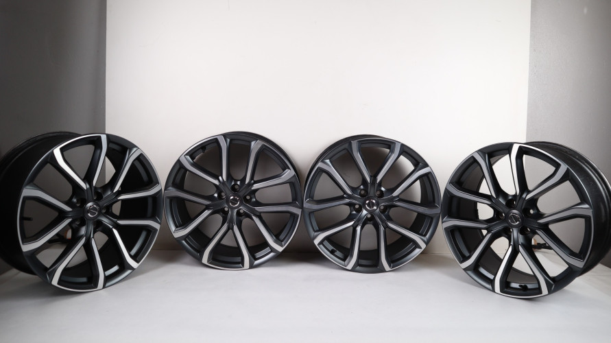 VOLVO XC90 II FELGI ALUMINIOWE 20x9.0 31381202