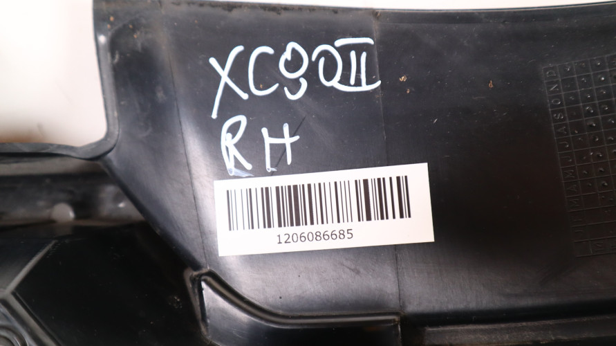 VOLVO XC90 II LAMPA PRAWA TYŁ 3222882