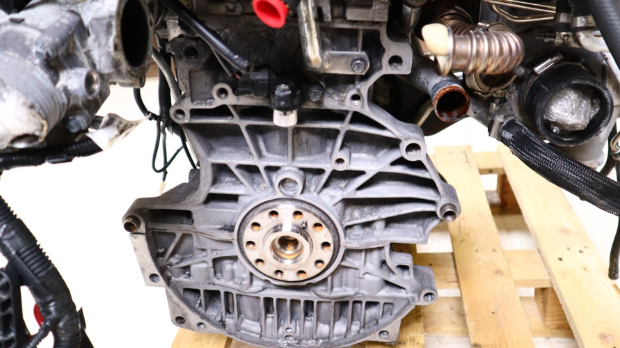 VOLVO V70 II 2.4 D5 SILNIK D5244T5