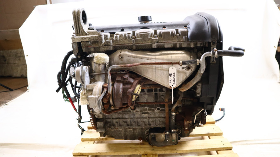 VOLVO S60 2.5T SILNIK B5254T2