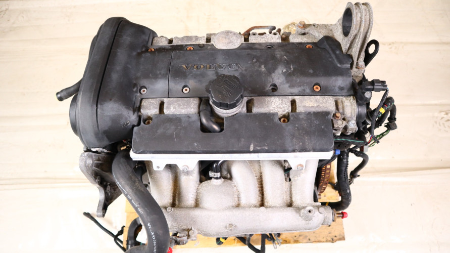 VOLVO S60 2.5T SILNIK B5254T2