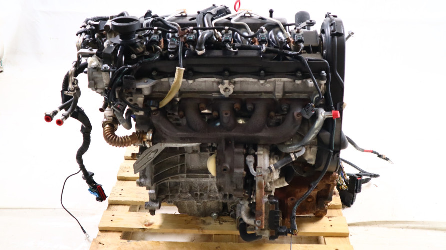 VOLVO V50 2.4 D5 SILNIK D5244T13