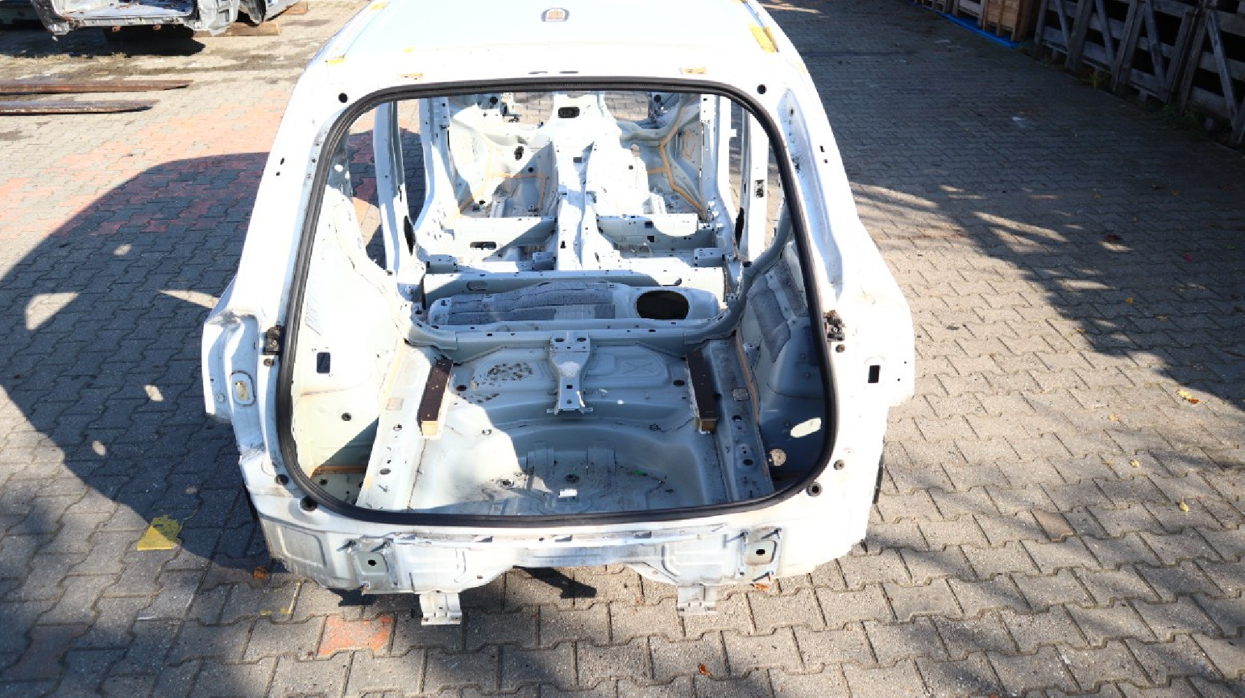 VOLVO XC90 II ĆWIARTKA KAROSERIA TYŁ DACH BŁOTNIK PRAWY LEWY