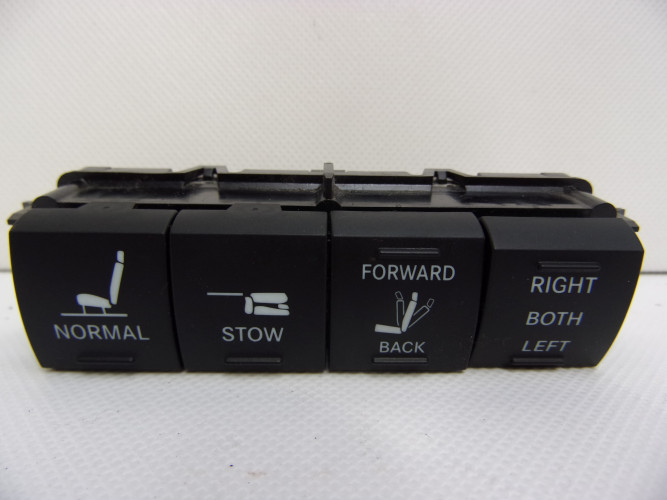 CHRYSLER PACIFICA 16- PRZYCISKI PANEL FOTELA 68234024AA