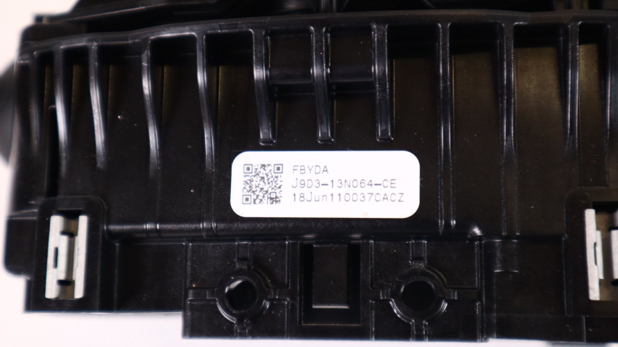 JAGUAR I-PACE  PRZEŁĄCZNIK ZESPOLONY J9D3-13N064-CE, 1AA-ZW00147A