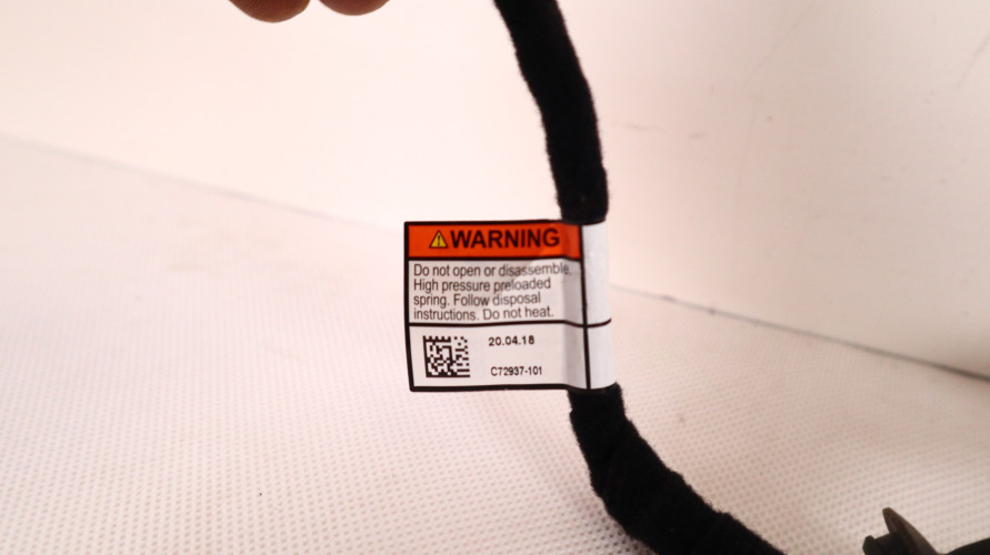 JAGUAR I-PACE X590 SIŁOWNIK KLAPY BAGAZNIKA ELEKTRYCZNY J9D3-70354-AC