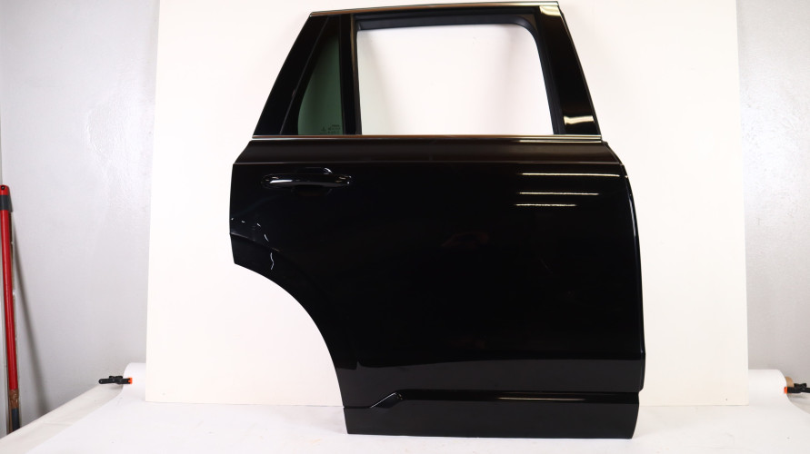 VOLVO XC90 II DRZWI PRAWE TYŁ 717-46
