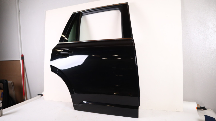 VOLVO XC90 II DRZWI PRAWE TYŁ 717-46