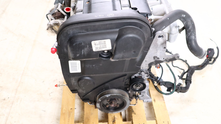 VOLVO V70 2.5 T SILNIK B5254T2