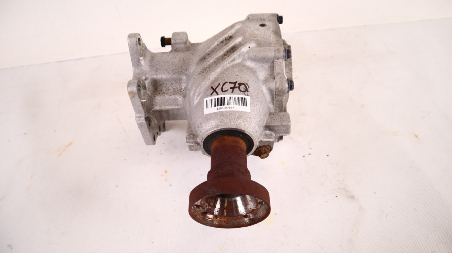VOLVO XC70 2.4 D5 REDUKTOR PRZÓD 30700016