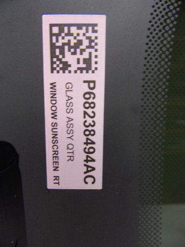 CHRYSLER PACIFICA 16- SZYBA KAROSERYJNA PRAWA 68238494AC