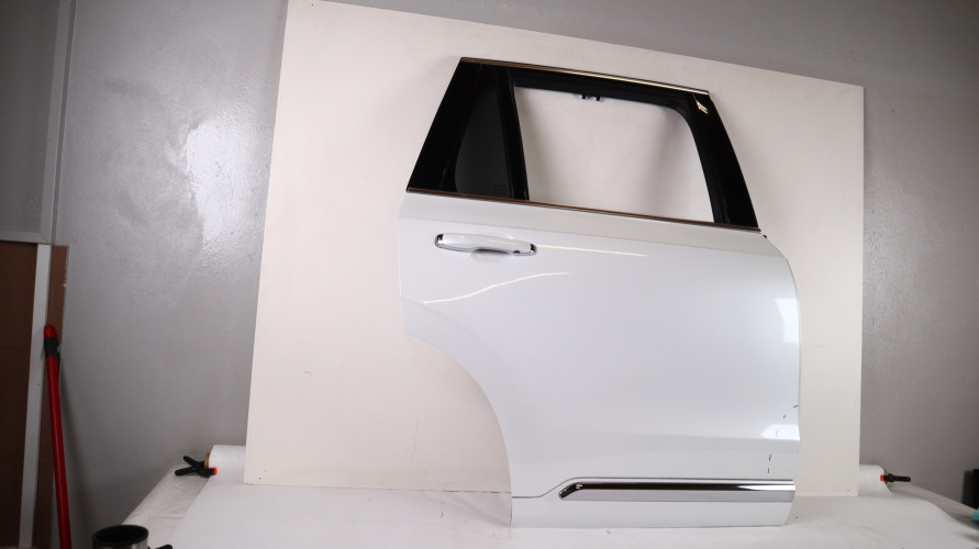 VOLVO XC90 II DRZWI PRAWE TYŁ 