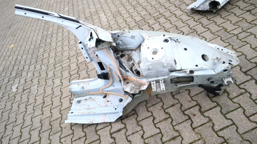 VOLVO XC90 II ĆWIARTKA LEWA PRZÓD