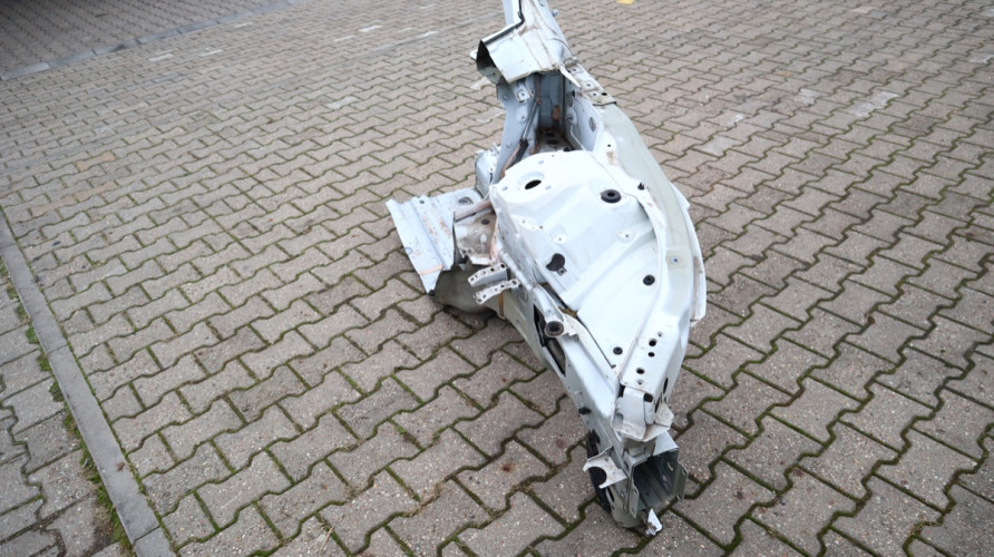 VOLVO XC90 II ĆWIARTKA LEWA PRZÓD