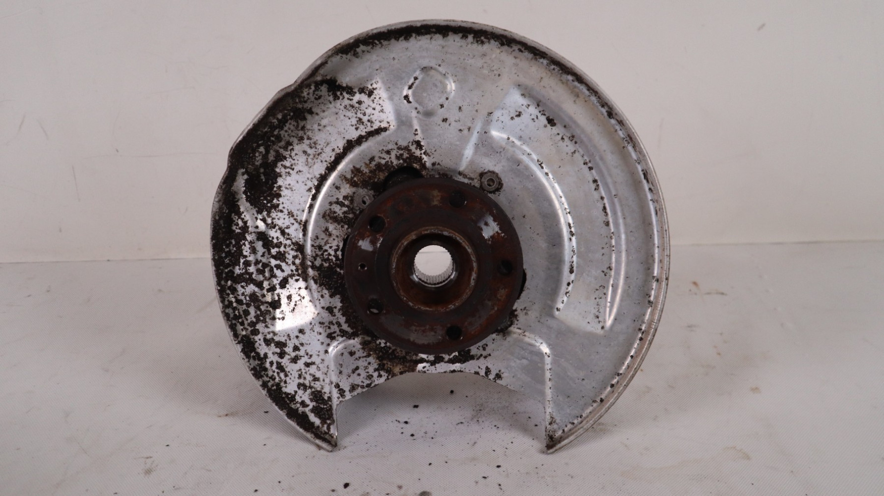 VOLVO XC90 II 2.0 T6 PIASTA ZWROTNICA PRAWA TYŁ 31445104, 31658534