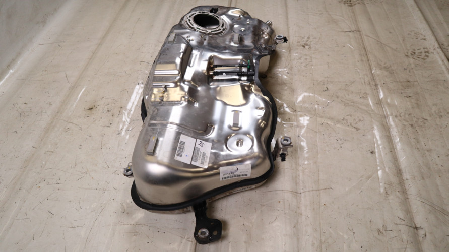 VOLVO XC60 II 2.0 T8 ZBIORNIK PALIWA 32203577