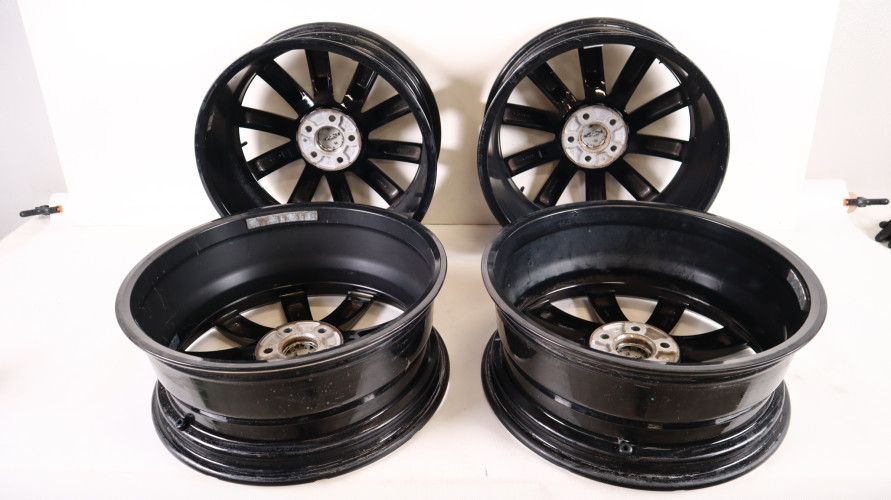 VOLVO XC60 II FELGI ALUMINIOWE 19X7.5 31680357