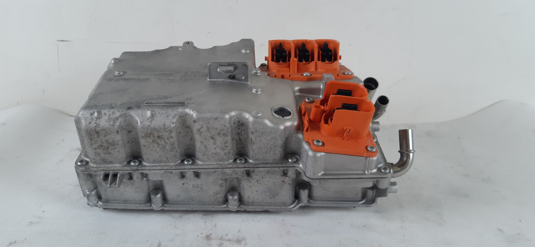 VOLVO XC60 II 2.0 T8 INWENTER KONWENTER FALOWNIK PRZETWORNICA 32144041