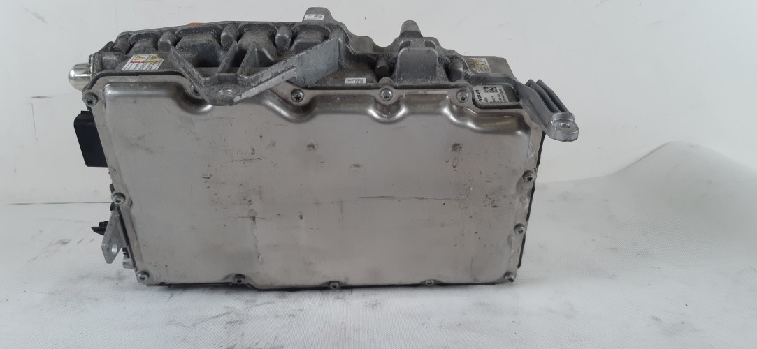 VOLVO XC60 II 2.0 T8 INWENTER KONWENTER FALOWNIK PRZETWORNICA 32144041