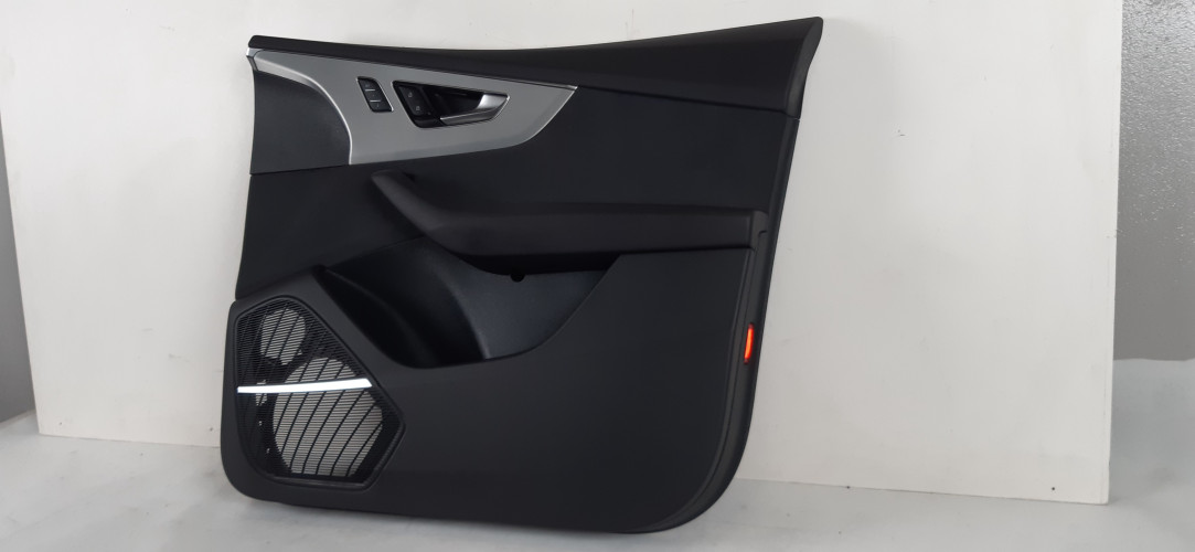 AUDI Q8 BOCZEK DRZWI PRAWY PRZÓD 4M8.868.018
