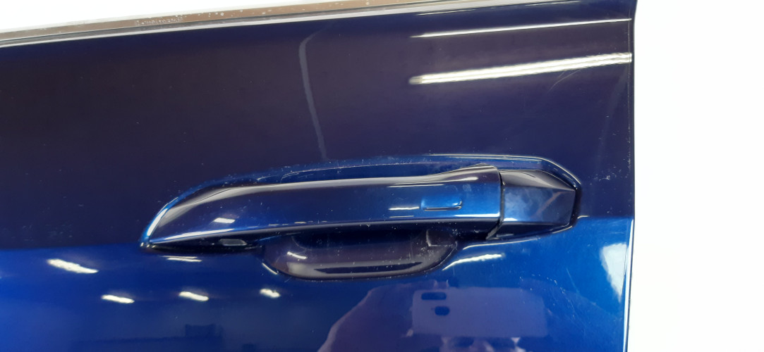 AUDI Q8 DRZWI LEWE PRZÓD