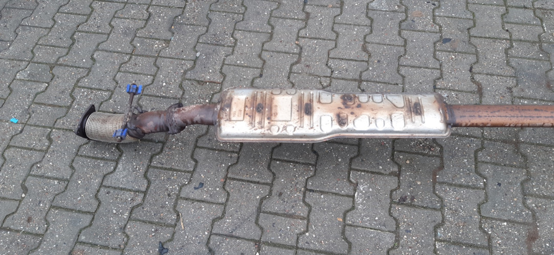 VOLVO XC60 II 2.0 T8 TŁUMIK WYDECH RURA 82360876, 32142751, 32142848