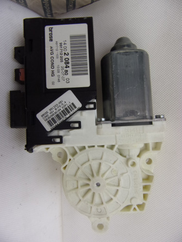FIAT ULYSSE SILNICZEK SZYBY LEWEJ PRZÓD 1400208480