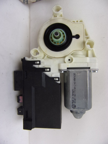 FIAT ULYSSE SILNICZEK SZYBY LEWEJ PRZÓD 1400208480