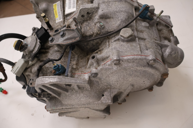 VOLVO V70 2.4 D5 SKRZYNIA BIEGÓW AUTOMATYCZNA 30681171, 55-51SN