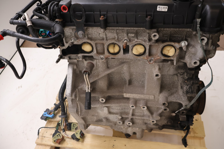 VOLVO V50 1.8 16V SILNIK B4184S8