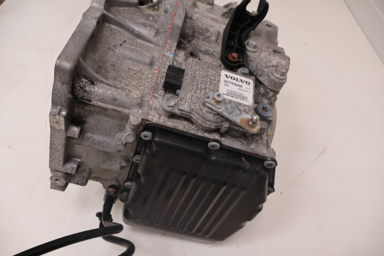 VOLVO V70 2.4 D5 SKRZYNIA BIEGÓW AUTOMATYCZNA TF-80SC, 31259368