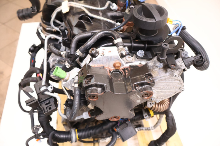 VOLVO V70 S60 2.4 D5 SILNIK D5244T5