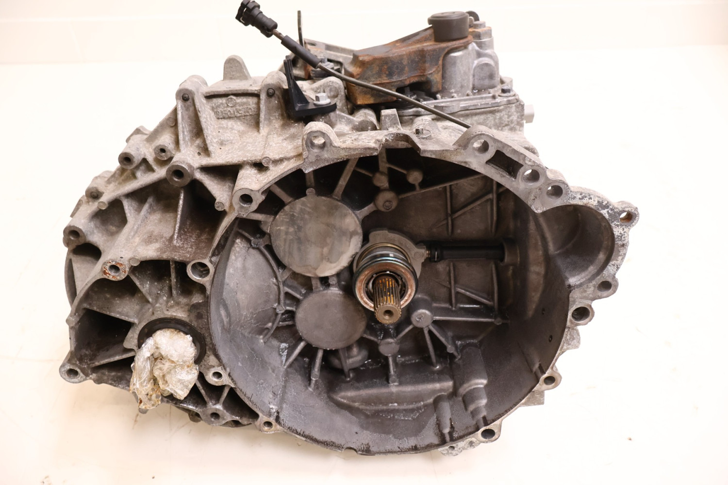 VOLVO V70 2.4 D5 SKRZYNIA BIEGÓW MANUALNA 6G9R7002KF, T1GH4