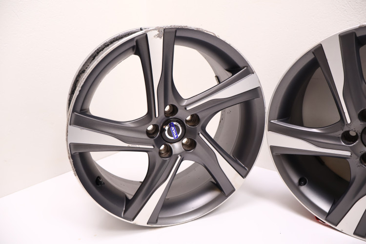 VOLVO XC60 I LIFT FELGI ALUMINIOWE 16X8.0 31362188