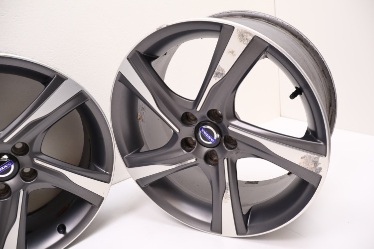 VOLVO XC60 I LIFT FELGI ALUMINIOWE 16X8.0 31362188