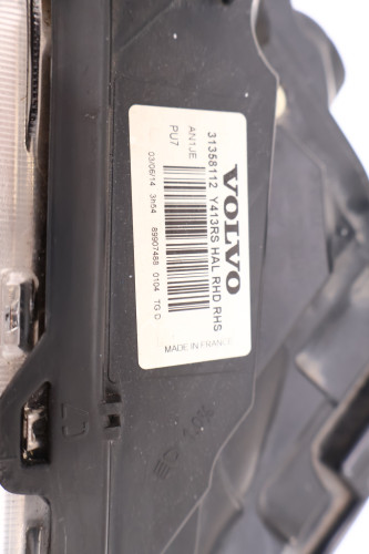 VOLVO XC60 I LIFT LAMPA PRAWA PRZÓD UK 31358112