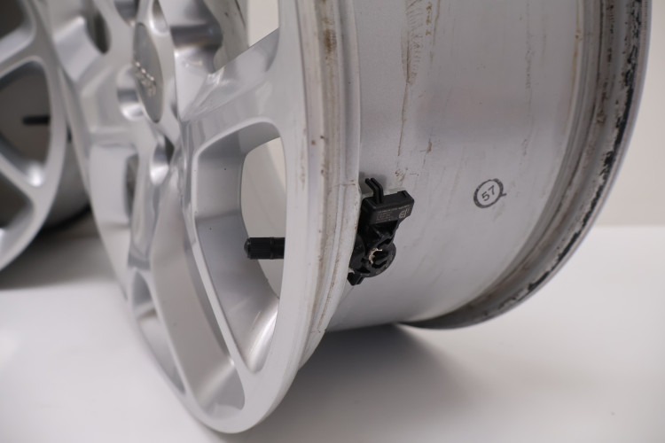 JEEP RENEGADE FELGI ALUMINIOWE 17X7.0 735577525