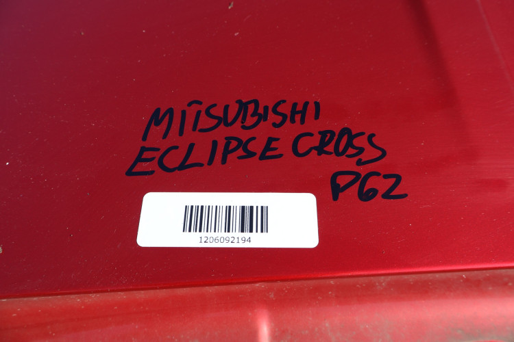 MITSUBISHI ECLIPSE CROSS DACH P62