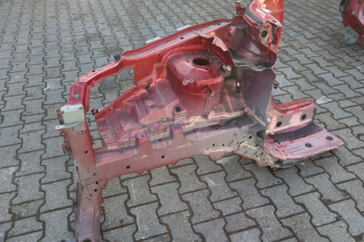 MITSUBISHI ECLIPSE CROSS ĆWIARTKA PRAWA PRZÓD P62