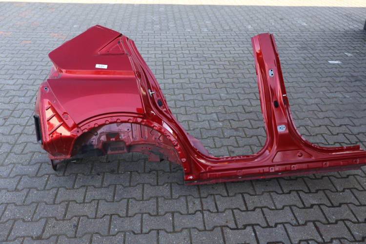 MITSUBISHI ECLIPSE CROSS ĆWIARTKA BŁOTNIK PRAWA TYŁ P62