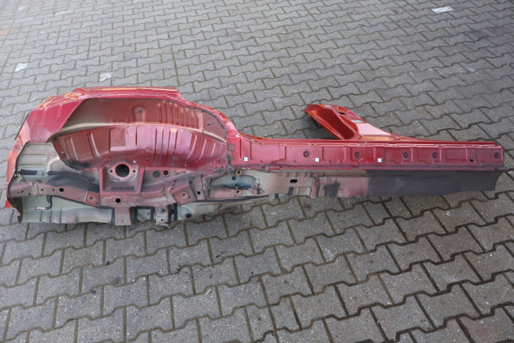 MITSUBISHI ECLIPSE CROSS ĆWIARTKA BŁOTNIK PRAWA TYŁ P62