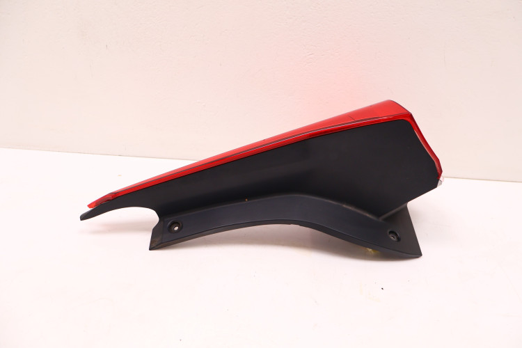 MITSUBISHI ECLIPSE CROSS LAMPA PRAWA TYŁ