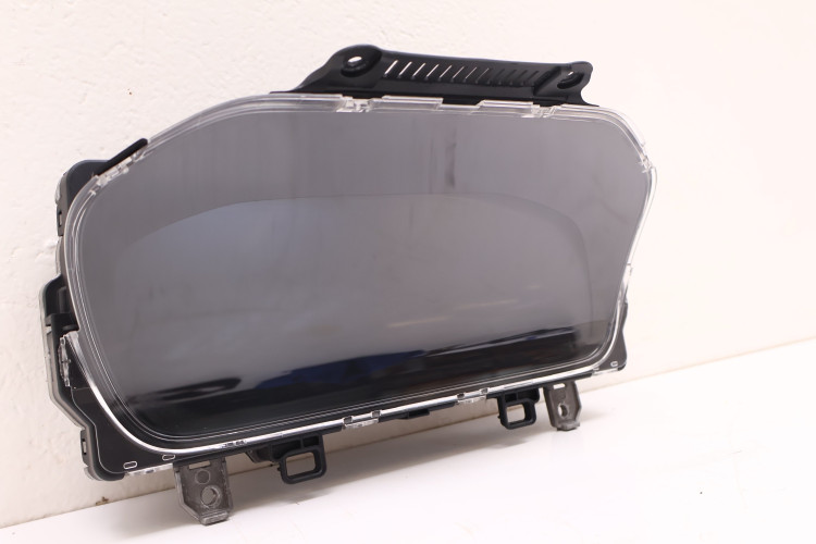 VOLVO XC40 2.0 D4 LICZNIK ZEGAR ZEGARY 32311165