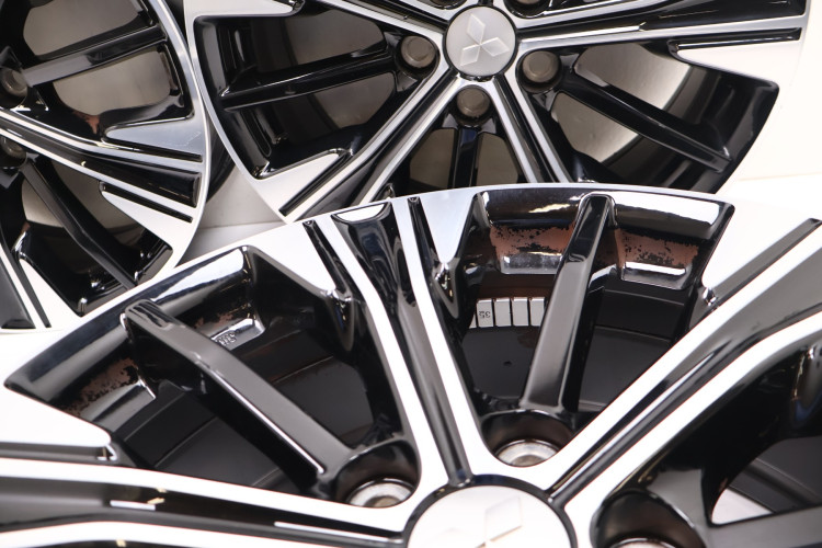 MITSUBISHI ECLIPSE CROSS FELGI ALUMINIOWE 18X7.0